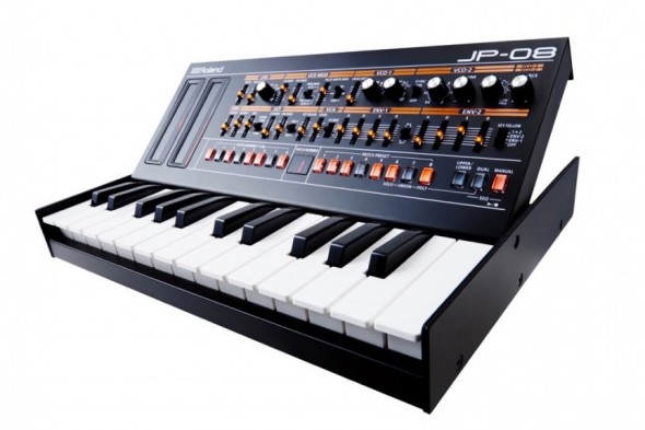 Roland JP-08 mit Keyboard